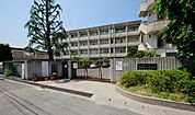長岡京市立長岡第三中学校まで2027m