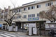 向日市立勝山中学校まで150m