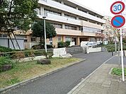 横浜市立十日市場中学校まで1685m、