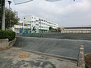 横浜市立旭中学校まで620m