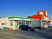 ファミリーマート水沢三丁目店まで421m