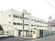横浜市立下永谷小学校まで717m