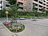 周辺：鶴見中央3丁目第二公園まで536m、遊具はなく、ベンチのみしかありません。休憩程度の公園です