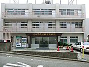 片山整形外科記念病院               まで307m、肩専門の先生がいます。 専門の先生が居ると言うのはとても心強いです。