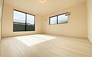《洋室》　■型にはまらない多才なプライベートルーム。くつろぎの場としてだけでなく、趣味や仕事のパーソナルスペースとしても活躍するゆったりした洋室。落ち着きがあり個の時間をたっぷり楽しめる快適空間です。