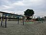 周辺：小向第三公園まで970m、お砂場、アスレチックもあり、ブランコもあり、トイレもあるのでちびっこ大満足です。