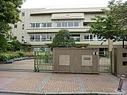 川崎市立井田小学校まで1052m