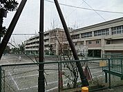 横浜市立仲尾台中学校まで1039m