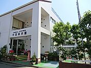 中田保育園まで1206m、お天気の良い日は、陽当りの良い園庭から子供たちの楽し気な声が聞こえてきます。