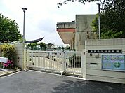 公田保育園まで682m、開所時間　平日7時から19時　土曜日7時30分から18時30分　受入　1歳から