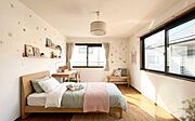 《子供部屋》　■本画像は家具や小物の配置をCGで作成しており、実際に現地に家具や小物は置かれておりません。また、価格に家具や小物は含まれておりません。