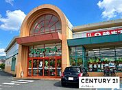 フレンドマート栗東御園店まで2400m、【営業時間】9:30～20:30