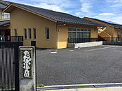 たんぽぽ保育園まで1600m、 【定員 90名】0歳児〜5歳児保育　開園時間】月〜金曜日　7時〜19時　土曜日　7時30分〜18時30分