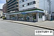 ファミリーマート草津西大路店まで80m、24時間営業