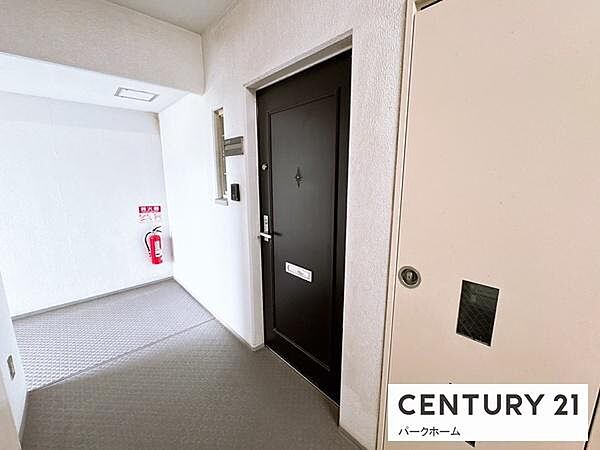 玄関を拡大表示
