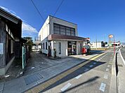 草津青地郵便局まで1099m、【営業時間】月曜日～金曜日9時00分～17時00分　【定休日】土曜日・日曜日・祝日