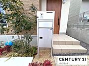 【郵便ポスト】スタイリッシュな郵便ポストです！