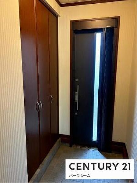 玄関を拡大表示