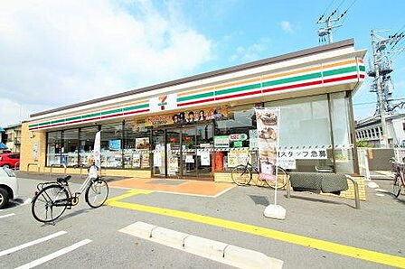 セブンイレブン草津中学校前店まで350m