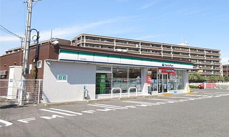 ファミリーマート大津大萱店まで290m、24時間営業