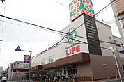 ライフ高石店まで807m、2020年リニューアルオープン