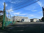 横浜市立三ツ境小学校まで271m