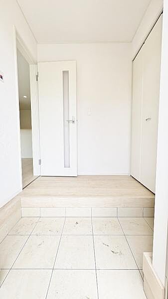 玄関を拡大表示