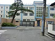 川崎市立西中原中学校まで700m