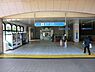 周辺：中川駅（横浜市営地下鉄ブルーライン）まで80m、駅周辺は緑と整備された町並みが並ぶ住環境良好な地。大型の公園や遊歩道はお散歩にも最適です。