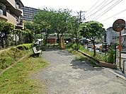相模陣ふき公園まで1027m、滑り台のある小さな公園です。