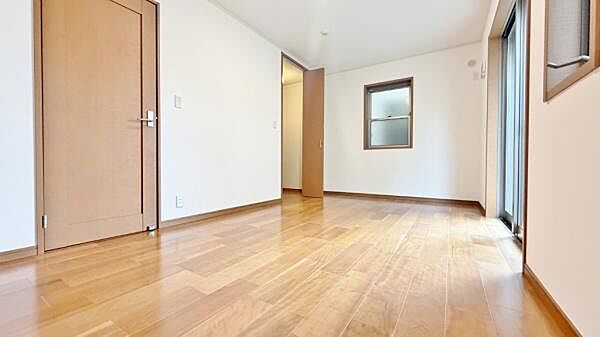 洋室を拡大表示