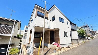 外観:《外観》 ■ここから一つ一つ思い出を紡いでいく。マイホームはいつも家族の歴史とともにあります。 外観:《外観》 ■ここから一つ一つ思い出を紡いでいく。マイホームはいつも家族の歴史とともにあります。