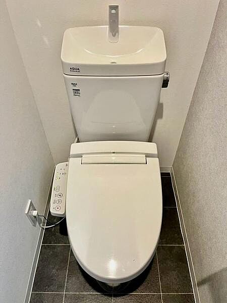 トイレを拡大表示