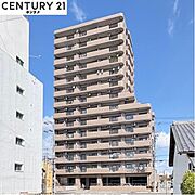 コチラは建物南側から見た外観になります。
