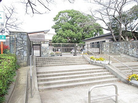 我孫子市立我孫子第二小学校まで1876m