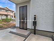 玄関ポーチ