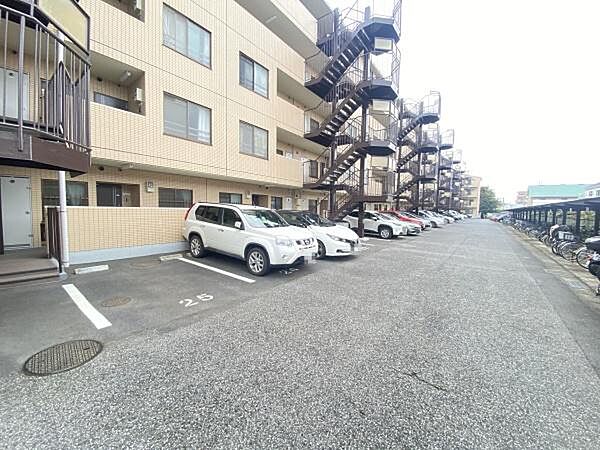 駐車場を拡大表示