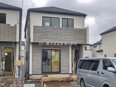 外観：外構工事中