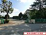 周辺：柏市立柏第八小学校まで210m、徒歩約3分お子様の通学も安心ですね