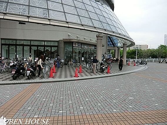 イオン金沢八景...