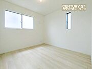 住まう方でカスタマイズしていただけるシンプルなデザインの内装。