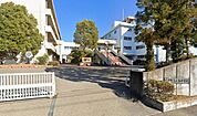 杉戸町立杉戸南中学校まで3600m、杉戸町立杉戸南中学校　徒歩45分