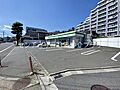 ファミリーマー...