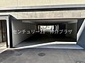 広々とした駐車...