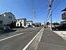 その他：前面道路が広く車の出入りがしやすい環境です。周辺には住宅が並び落ち着いた雰囲気が感じられます。