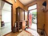 玄関：玄関には収納が2段分です♪