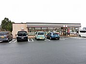 セブンイレブン南彦根駅北店まで235m