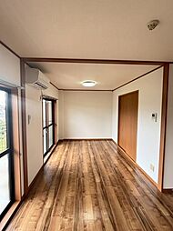 コーポ鈴川 3階2LDKのリビング/ダイニング