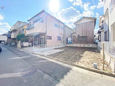 外観：戸田公園駅徒歩13分の立地。居住性を一段と心地よいものにしています。(令和6年10月 撮影)