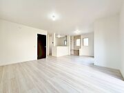 一日中明るい空間での生活は誰もが憧れる生活です。